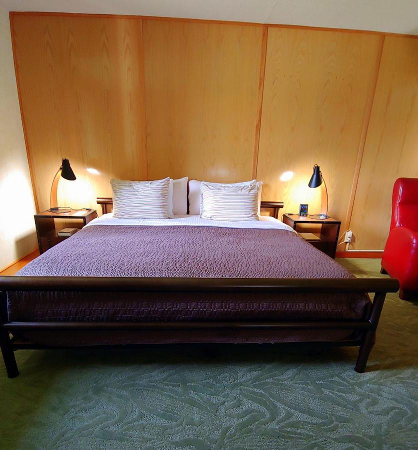 The Usonian Inn Llc Spring Green Eksteriør bilde