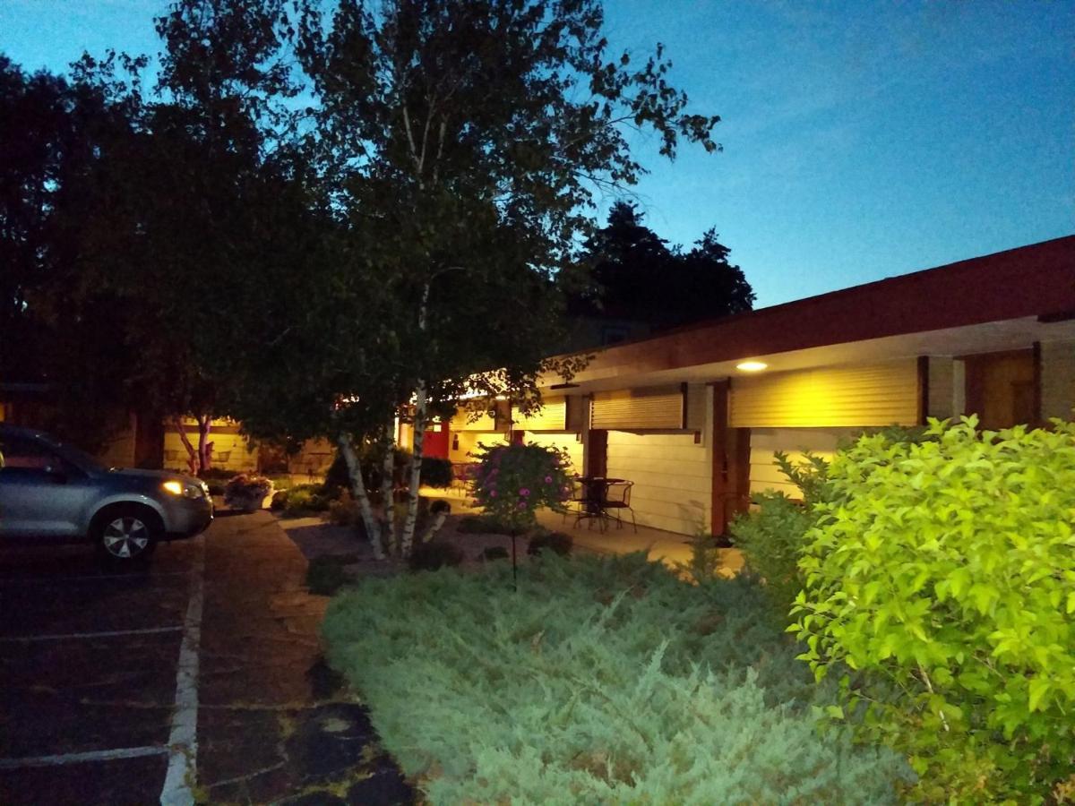 The Usonian Inn Llc Spring Green Eksteriør bilde
