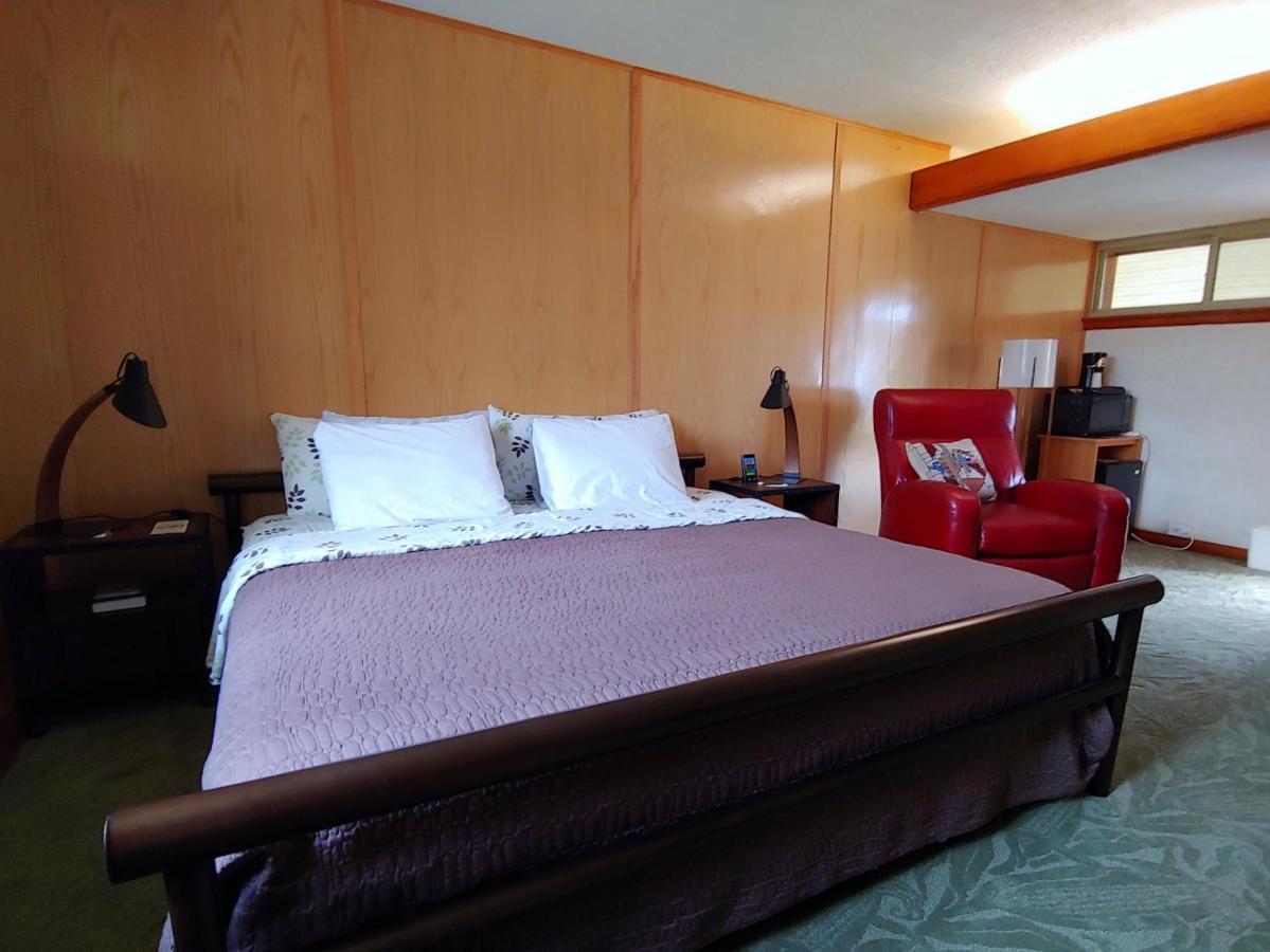 The Usonian Inn Llc Spring Green Eksteriør bilde